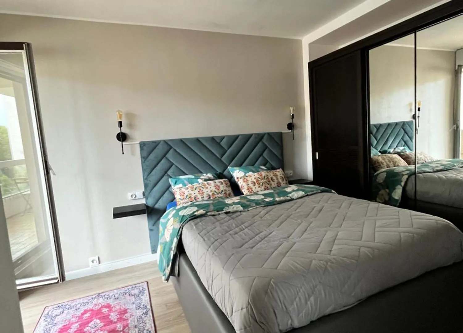 Appartement Pres De Paris , Creteil Soleil, Metro 8 Prefecture France